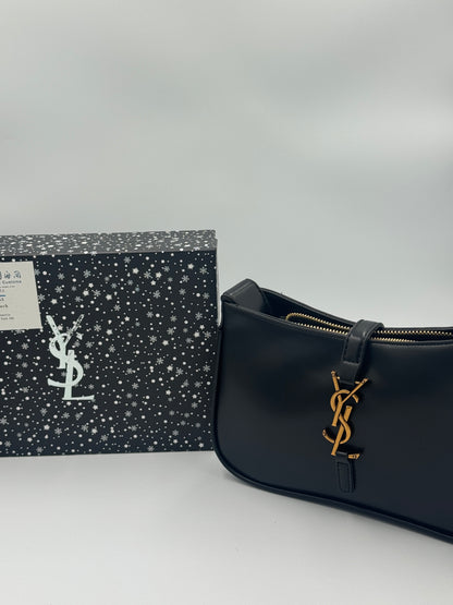 Saint Laurent Le 5 A 7 Black