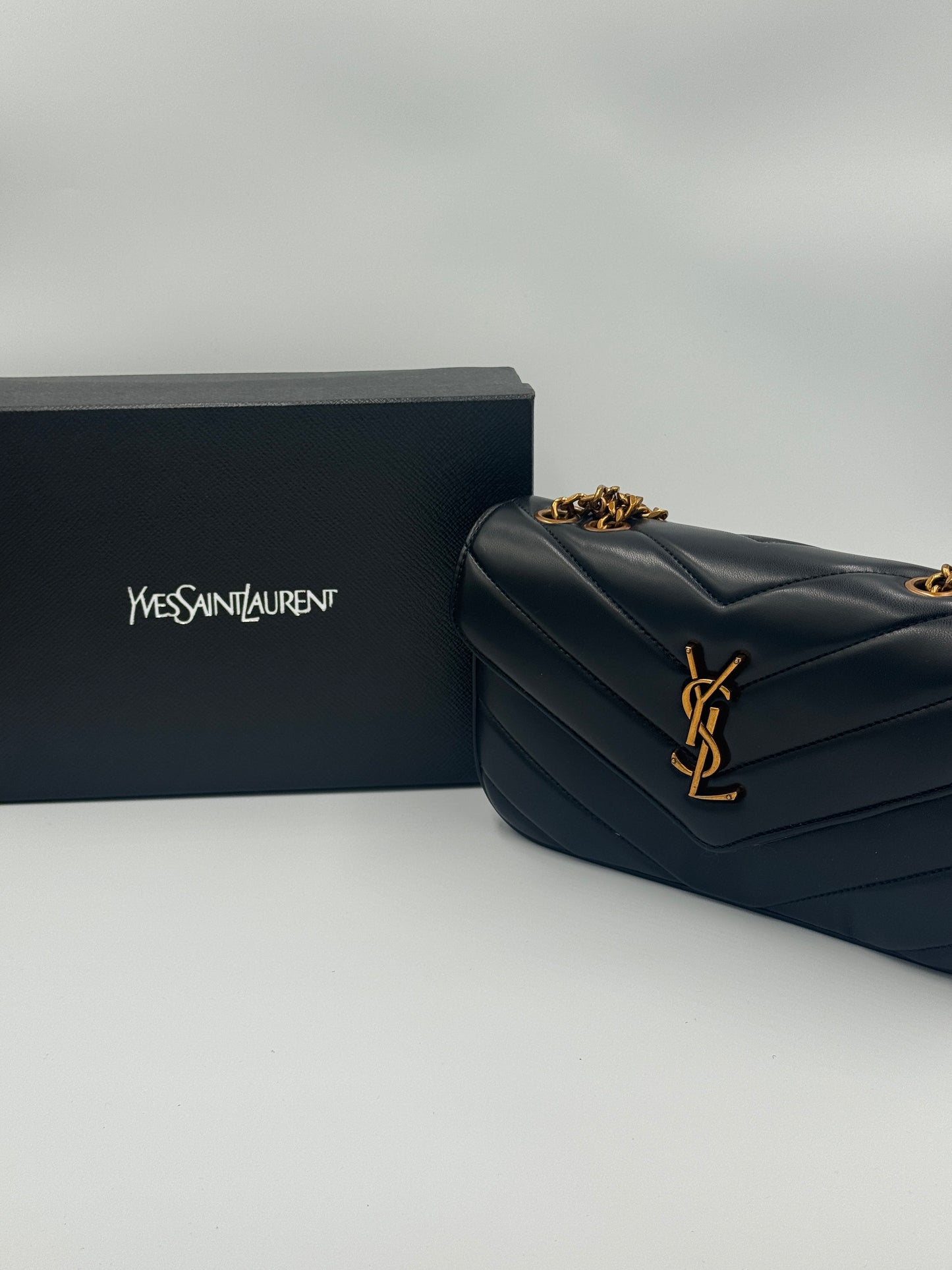 Saint Laurent Loulou Black